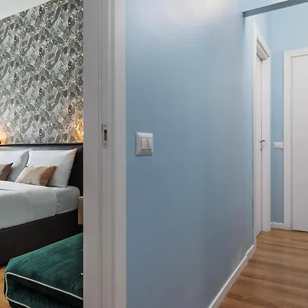 Apartment Classbnb - Just 2 Minutes Walk From Domodossola M5 Metro Station