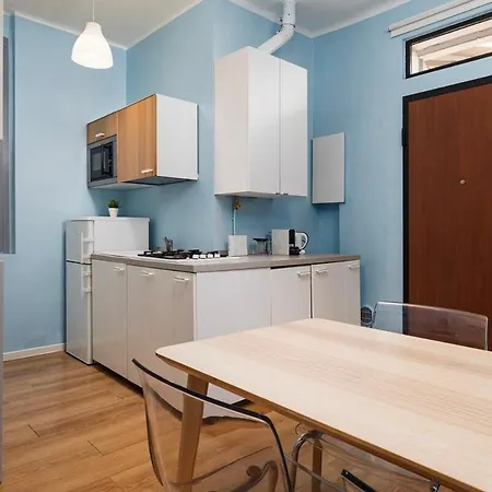 Apartment Classbnb - Just 2 Minutes Walk From Domodossola M5 Metro Station Milan