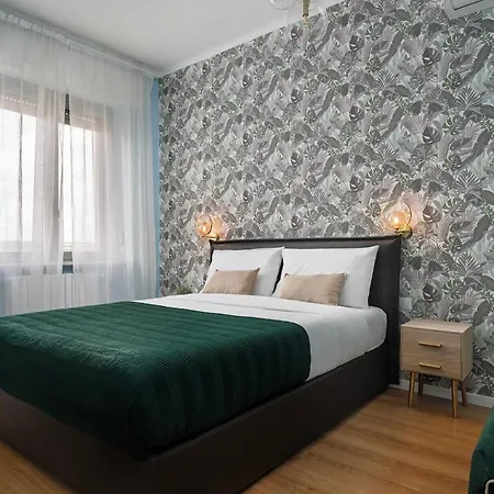 Classbnb - Just 2 Minutes Walk From Domodossola M5 Metro Station * Milan